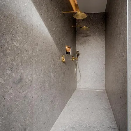 ベッド・アンド・ブレックファスト Agora Wellness Grand-place 4*