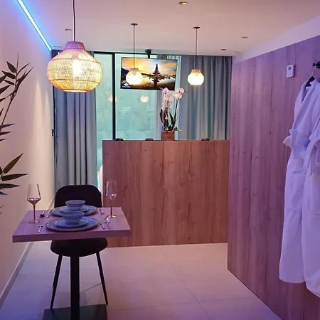 Agora Tournai Wellness Suites Grand-Place * Tournai