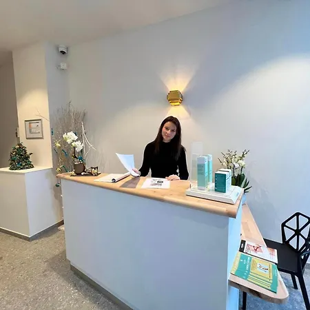 Agora Tournai Wellness Suites Grand-Place Bed and Breakfast
