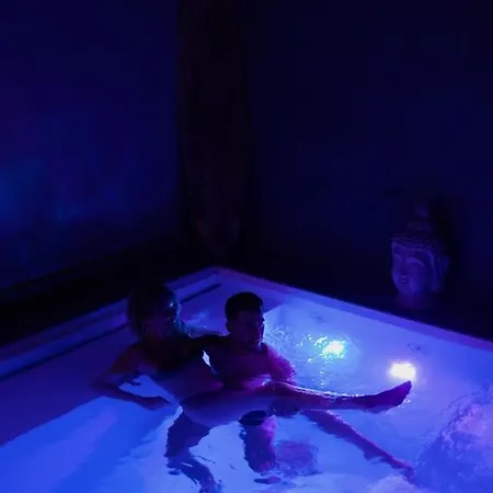 Agora Wellness Grand-place 4* トゥルネー